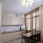 светлая аркадия 48 жемчужина парк юность Apartamento